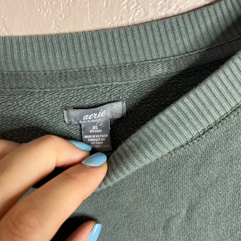 aerie olive green crewneck - Picture 2 of 3